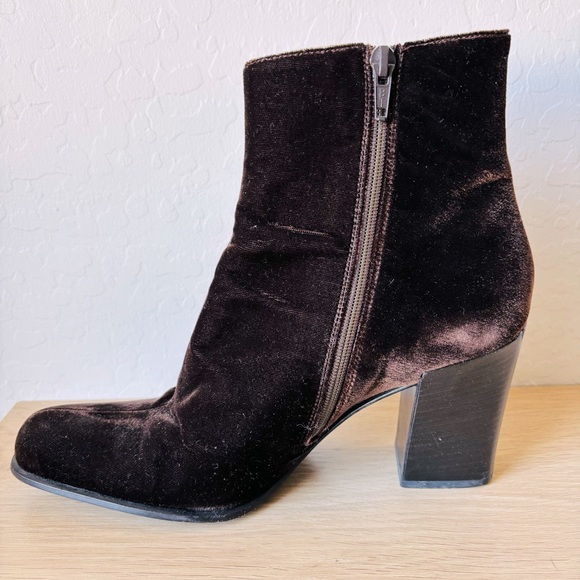 Prada Dark Brown Velvet Soft Ankle Booties Boots Zip Up 3.5 Inch Heel - Picture 6 of 12